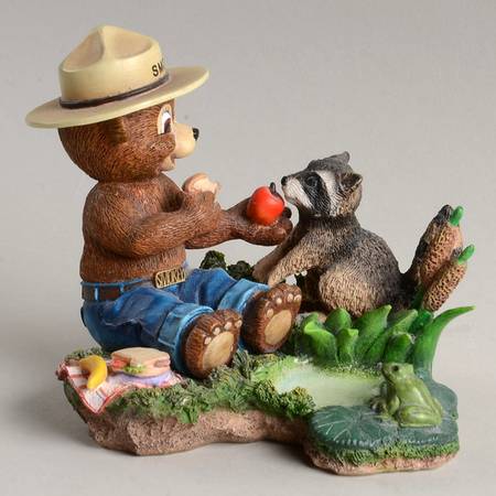 Little Smokey and Pals What's Mine Is Yours - No Box by Hamilton Collection