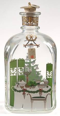 Christmas Decanters-Bottles 1996 Christmas Bottle - No Box