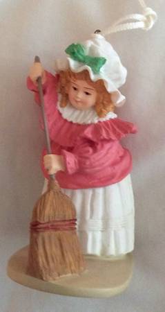 Maud Humphrey Bogart Petite Ornaments Cleaning House - No Box