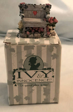 Ivy & Innocence The Garden Bench - Boxed