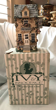 Ivy & Innocence Yates Antiques Shop - Boxed