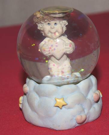 Dreamsicles Snowglobe by Cast Art