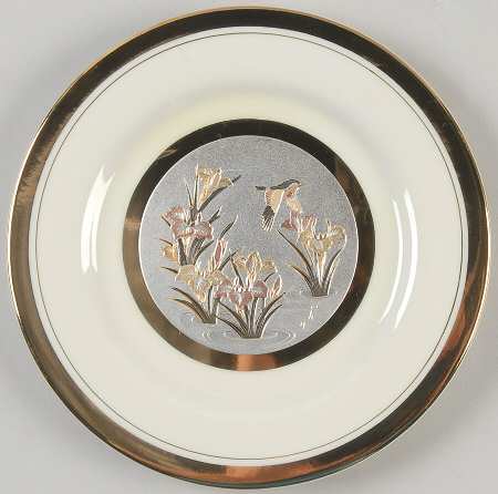 Chokin Art Bird Flying Over Flowers In Pond - No Box