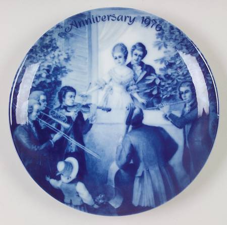 Anniversary Plate Serenade - No Box