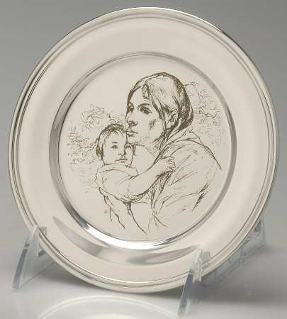 Mother's Day Plate Mother & Child - With Box