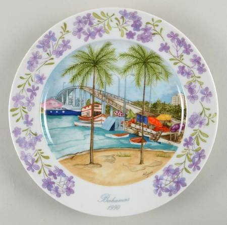 Bahamas Plates by Kaiser