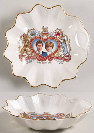 James Kent Royalty Giftware Charles & Diana Wedding Dish - No Box