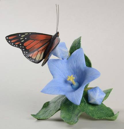 Nature's Beautiful Butterflies Monarch - No Box