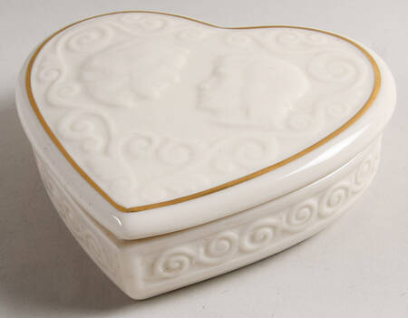 Romeo &amp; Juliet Giftware by Lenox