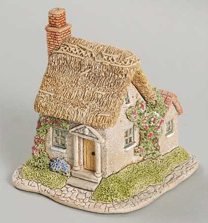 Lilliput Lane Collectors Club The Spinney - Boxed