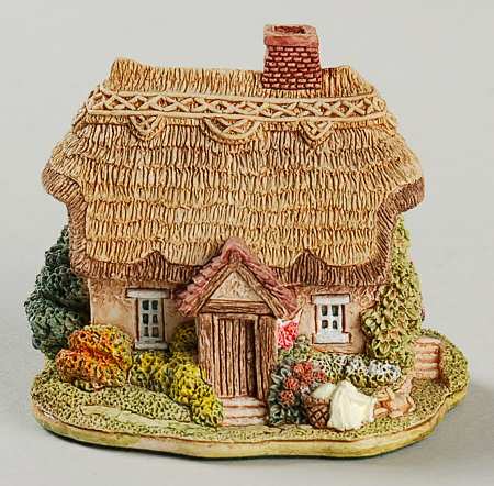 Lilliput Lane Collectors Club Wash Day - No Box