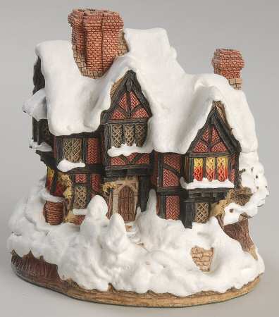 Christmas Specials Cottage by Lilliput Lane