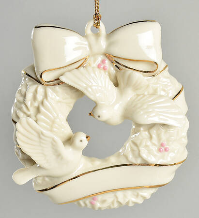 Lenox Christmas Ornament Love's Promise - With Box Bx380
