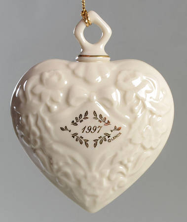 Annual Christmas Ornament 1997-Heart - No Box