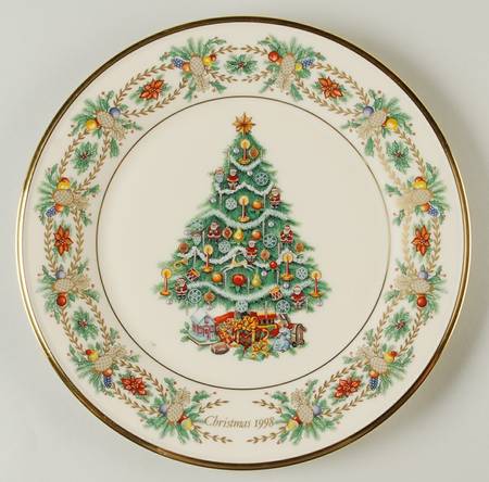 Christmas Trees Around The World America - No Box