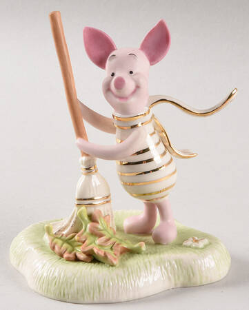 Winnie The Pooh Collection Piglet's Clean Sweep - No Box