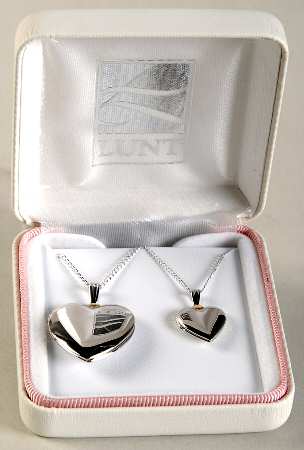Lunt Silver Jewelry Mother 18"/Child 15" Locket Set-Heart - No Box
