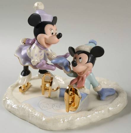 Disney Sweethearts Mickey Falls For Love - Boxed