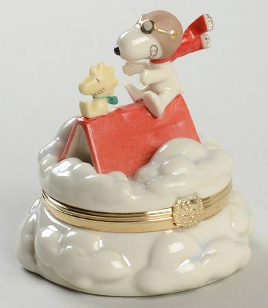 Peanuts Figurines Flying High Ace Treasure Box - Boxed