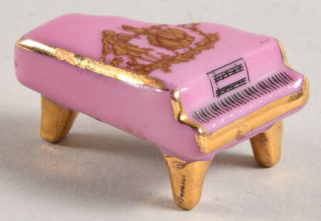 Limoges Miniature Figurines & Giftware Piano Pink Courting - No Box