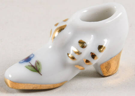 Limoges Miniature Figurines & Giftware Shoe W/Ruffles -White - No Box