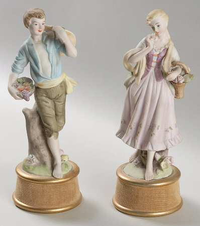 Ardalt Figurines Peasant Couple-Pair - No Box