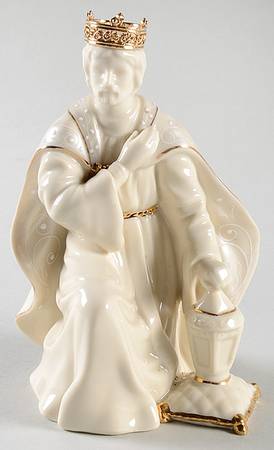 Innocence Nativity King-Kneeling - No Box