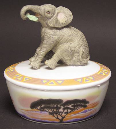 Lenox Music Boxes Baby Elephant Music Box - No Box