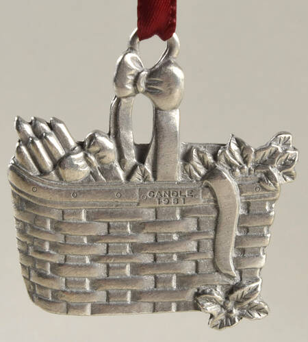 Christmas Basket Collection 1981 Candle - No Box