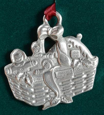 Christmas Basket Collection 1990-Gingerbread - Boxed