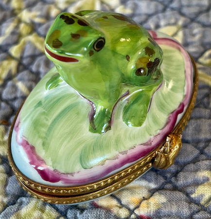 La Seynie Limoges Boxes Frog On Lily Pad - No Box