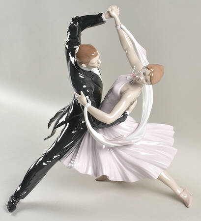 Lladro, Dance | Replacements, Ltd.