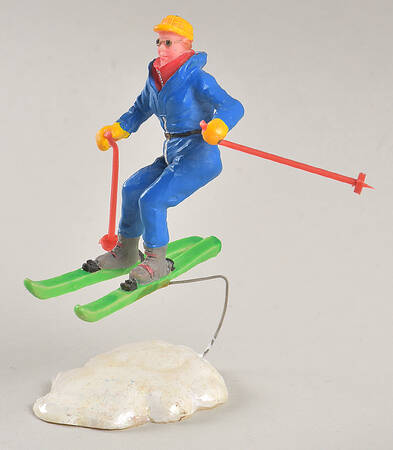 Vail Village Weekend Skier - Boxed