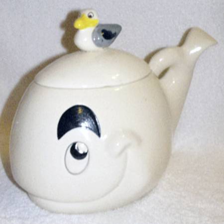 Metlox Cookie Jar Whale-White - No Box