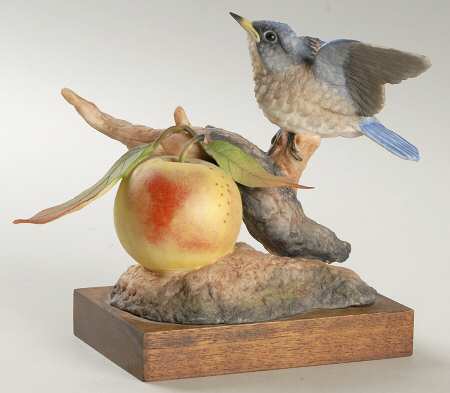 Bird-Porcelain Figurine Eastern Bluebird - No Box