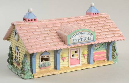 Midwest Cottage-Cottontail Lane Train Station - No Box