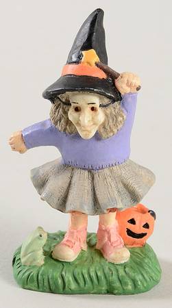 Creepy Hollow Trick Or Treat - Witch - No Box