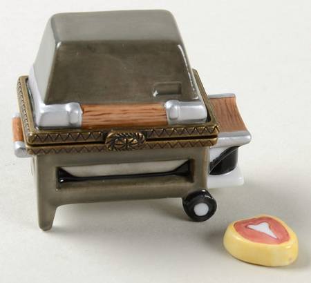 Men's Club Series Gas Grill With Steak - No Box