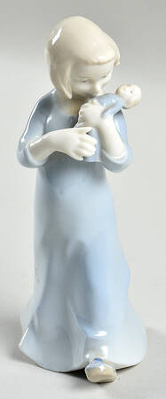 Metzler & Ortloff Figurines Girl In Dress With Blue Doll - No Box