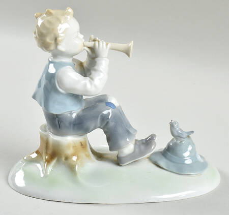 Metzler & Ortloff Figurines Boy Sitting & Playing Flute - No Box