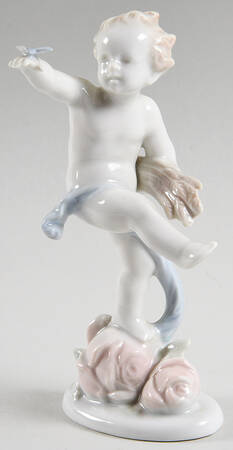 Four Seasons-Cherubs Spring-Cherub On Flowers - No Box