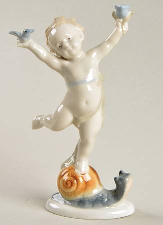 Four Seasons-Cherubs Summer-Cherub On Snail - No Box