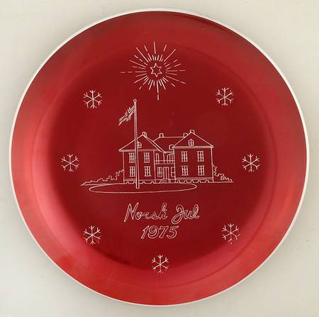 Christmas Plate Norwegian Constitution-Red - No Box