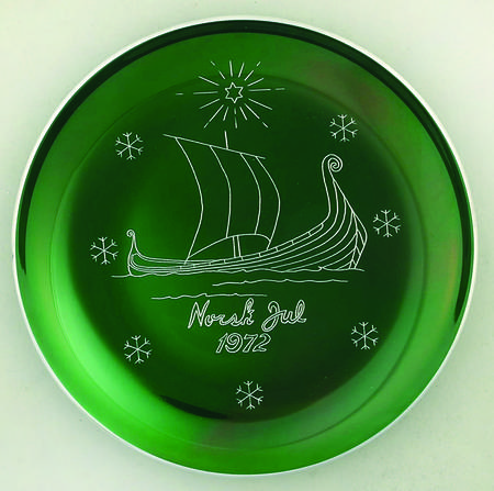 Christmas Plate Gokstad Viking Ship-Green - No Box