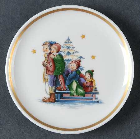 Berta Hummel Museum Miniature Plate A Time To Remember - Boxed