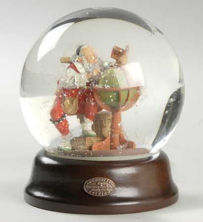 Rockwell Classic Santa Around The World - Boxed