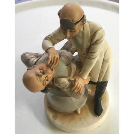 Figurines Dentist - No Box