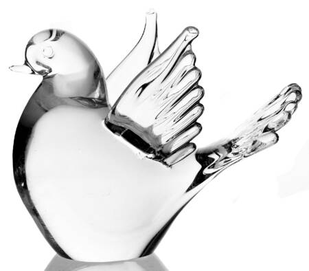 V Nason & C Figurines Dove Clear - No Box