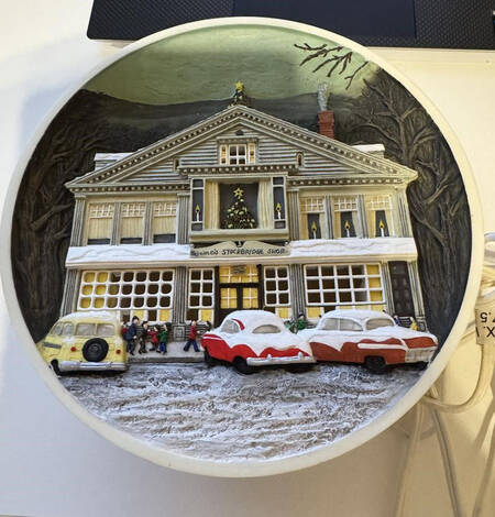 Rockwell's Main Street - Lighted The Studio - No Box