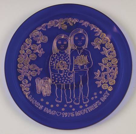 Mothers Day Plate by Orrefors